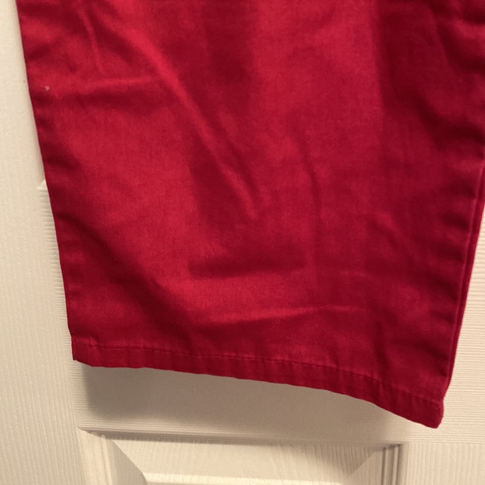 2 piece Crest scrub set…Multicolor top & hot pink elastic waist pants…size XL - Picture 6 of 6